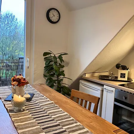 Apartment Lindas Strandkoerbchen, Og Mit Balkon Elsfleth